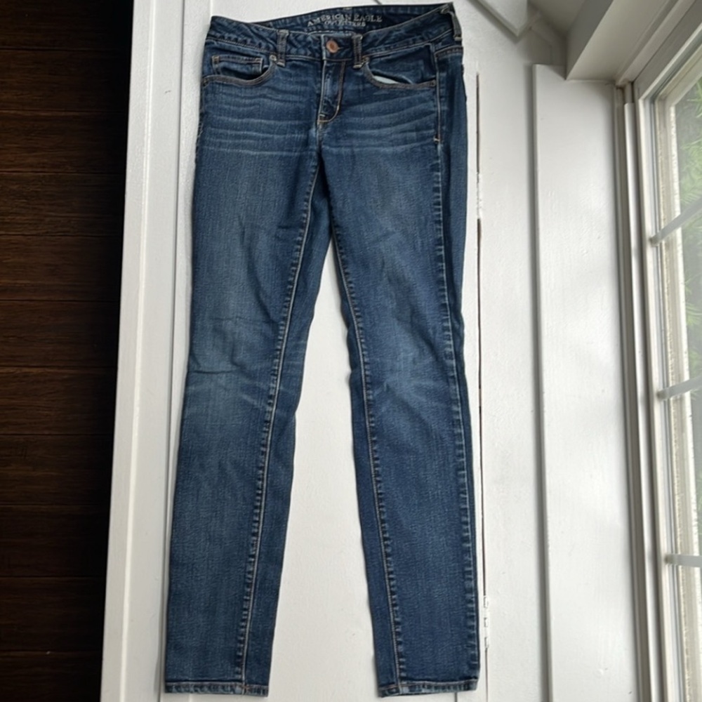 ๐๏ธ๐น American Eagle Outfitters โข Skinny Stretch Dark Wash Jeans โข Size 4 Regular - Picture 3 of 12